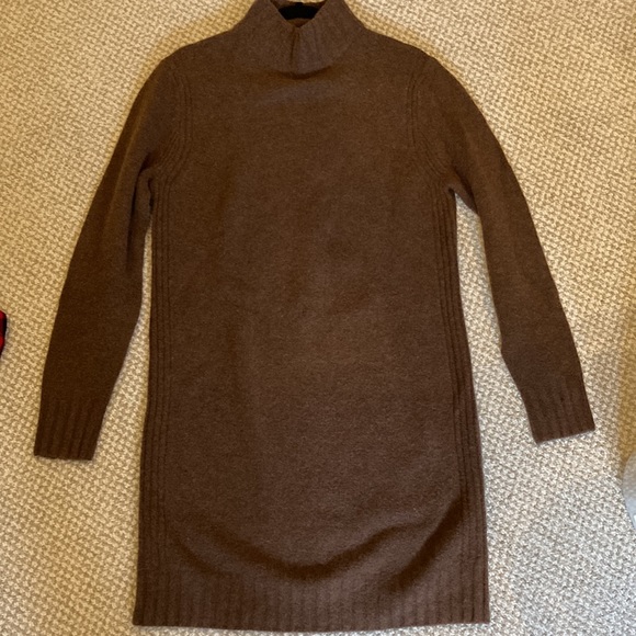 Super soft JCrew sweater dress size Medium - Picture 2 of 4